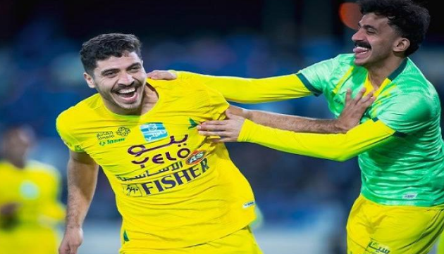 هل يهدد بيراميدز صفقة محمد شريف للزمالك