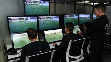   12      var