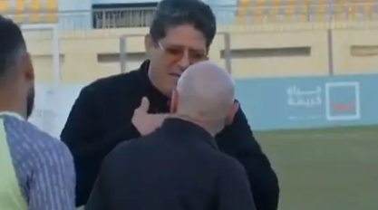        ..     