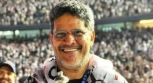 رسالة مناشدة من أيمن الرمادي بسبب الزمالك .. ويُذكر الجميع بخطاب السادات
